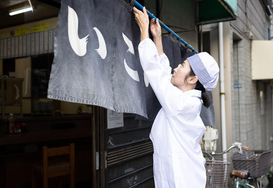 居抜き売却で店舗の価値を高めるポイントは？オンライン査定の活用法も紹介